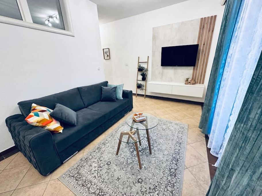 Beautiful Fully Renovated Apartment By The Sea, Large Balcony With Enchanting Views Неум Екстер'єр фото