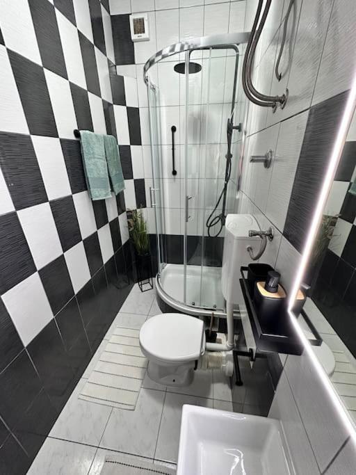 Beautiful Fully Renovated Apartment By The Sea, Large Balcony With Enchanting Views Неум Екстер'єр фото