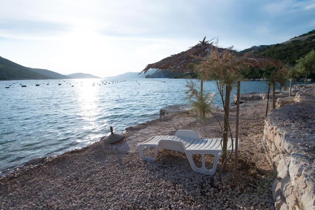 Beautiful Fully Renovated Apartment By The Sea, Large Balcony With Enchanting Views Неум Екстер'єр фото